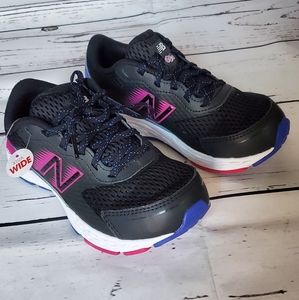 New Balance girl shoes xwide 13.5/ 680 style